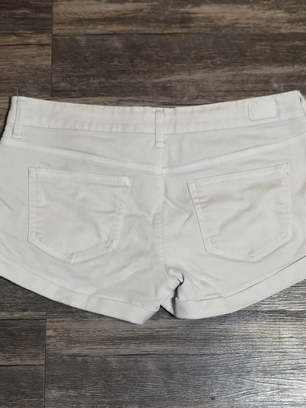White Cuffed Denim Shorts Womens Juniors Size 11 / 30
